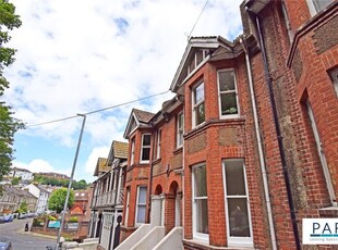 Flat to rent in Millers Road, Brighton, East Sussex BN1