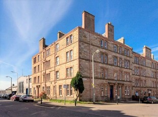 Flat to rent in Ritchie Place, Polwarth, Edinburgh EH11