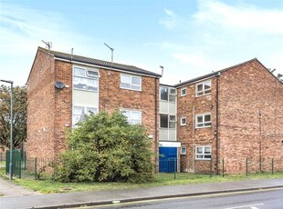 Flat to rent in Solway Court, Ground Floor Flat, Grimsby DN37