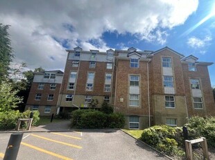 Flat to rent in Suffolk Road, Bournemouth BH2