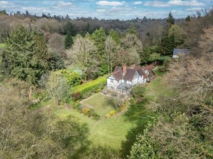 Haslemere, Surrey, 6 Bedroom Detached