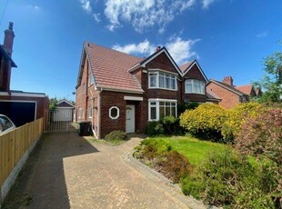 Property to rent in Manor Hill, Prenton CH43