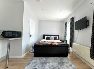 Room to rent in Wilson Road, Reading RG30