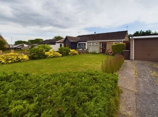Semi-detached bungalow to rent in Highlands, Thetford, Norfolk IP24