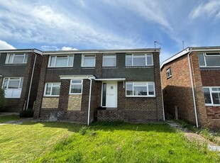 Semi-detached house to rent in Fairmount Drive, Newport PO30