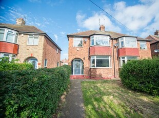 Semi-detached house to rent in Gorton Road, Willerby, Hull HU10