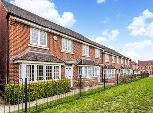 Semi-detached house to rent in Montague Drive, Greenham, Thatcham RG19