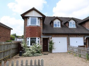 Semi-detached house to rent in Robyns Way, Sevenoaks TN13