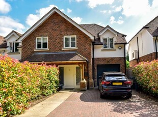Semi-detached house to rent in South Road, Amersham HP6