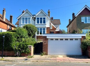 Semi-detached house to rent in The Avenue, Lewes BN7