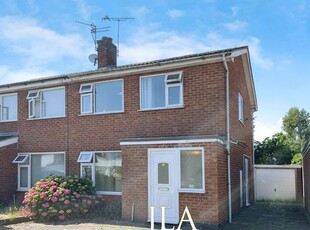 Semi-detached house to rent in Windrush Drive, Oadby, Leicester LE2