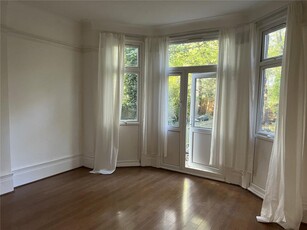 Studio apartment for rent in Bromley Road, London, SE6