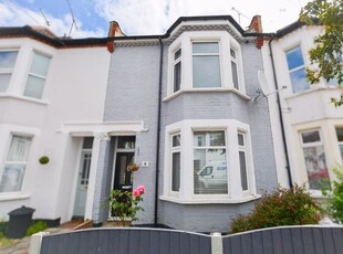 Terraced house to rent in Oban Road, Southend-On-Sea SS2