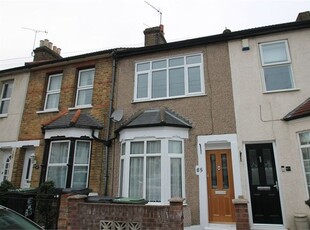 Terraced house to rent in Rounton Road, Waltham Abbey EN9