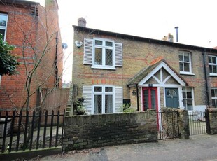 Terraced house to rent in School Lane, Wargrave, Reading, Berkshire RG10