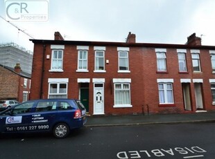 Terraced house to rent in Stanley Ave, Rusholme, Manchester M14
