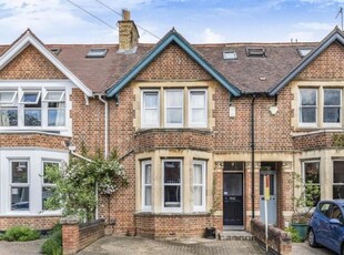 Terraced house to rent in Stratfield Road, Summertown OX2