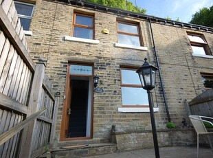 Terraced house to rent in Wood End Road, Huddersfield HD4