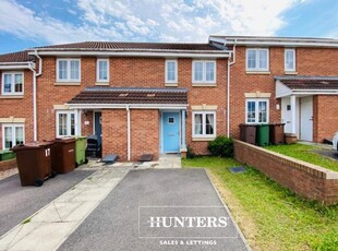 Town house to rent in Heather Court, Castleford WF10