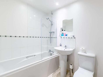 1 bed flat for sale in Locksons Close,
E14, London