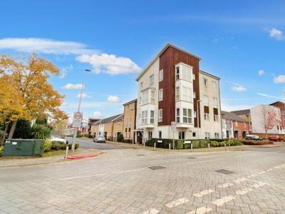 2 bedroom apartment for sale in Drake Way, Reading, RG2