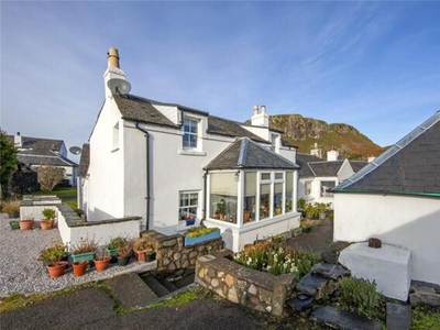 2 Bedroom Semi-detached House For Sale In Oban, Argyll And Bute
