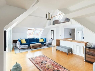 3 Bedroom Flat For Sale In Fulham