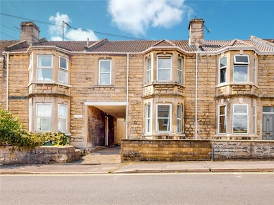 5 bedroom terraced house for sale in Cynthia Road, Oldfield Park, Bath, BA2