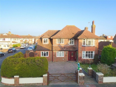 6 bedroom detached house for sale in Forest Road, Worthing, West Sussex, BN14