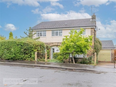 Detached house for sale in Broadgate, Almondbury, Huddersfield, West Yorkshire HD5
