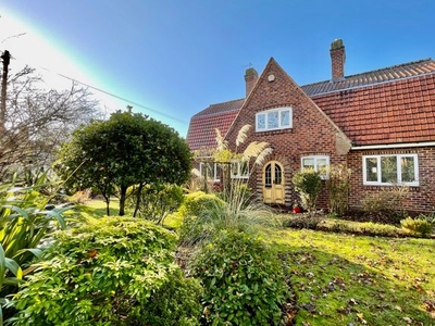 Detached house for sale in Crossways, Wheatley Hills, Doncaster DN2