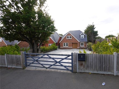 Detached house to rent in Thorndon Avenue, West Horndon, Essex CM13