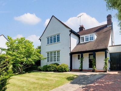Detached house to rent in Willifield Way, Hampstead Garden Suburb NW11