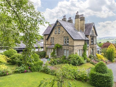 Flat for sale in Parish Ghyll Drive, Ilkley, West Yorkshire LS29