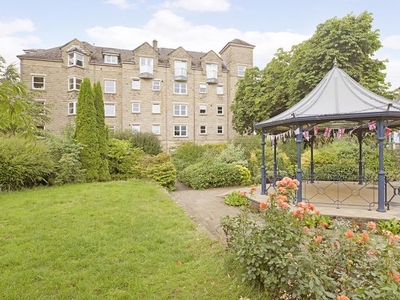 Flat for sale in The Grove, Ilkley LS29