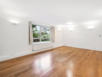 Flat to rent in Greville House, Kinnerton Street SW1X