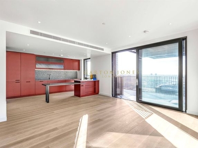 Flat to rent in Legacy Building, 1 Viaduct Gardens, London SW11