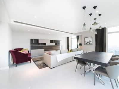 Flat to rent in Pan Peninsula West Tower, 1 Pan Peninsula Square, Canary Wharf, London E14