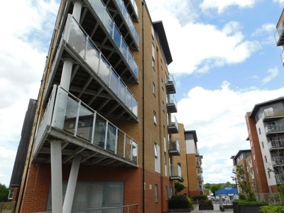 Flat to rent in Sail House, Colchester CO2