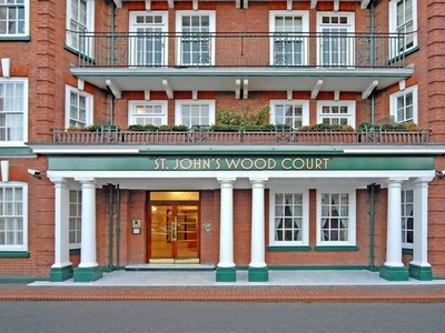 Flat to rent in St John's Wood Court, St John's Wood Road NW8