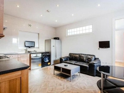 Property to rent in Camden Road, Holloway, London N7