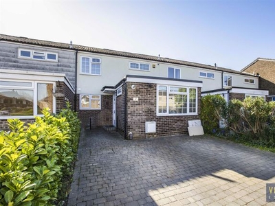 Terraced house to rent in Beagle Close, Radlett WD7