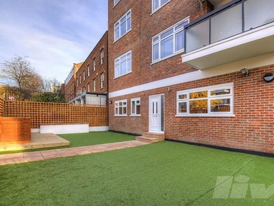 Terraced house to rent in Belsize Road, South Hampstead NW6