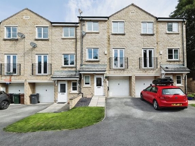 Town house for sale in Mayhall Avenue, East Morton, Keighley BD20