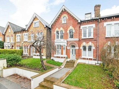 1 Bedroom Apartment For Sale In East Dulwich, London