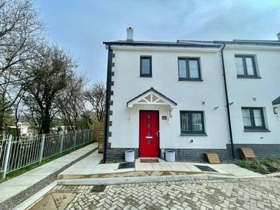 2 Bedroom End Of Terrace House For Sale In Tenby, Pembrokeshire