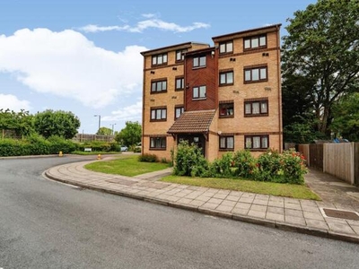2 Bedroom Flat For Sale In Greenford
