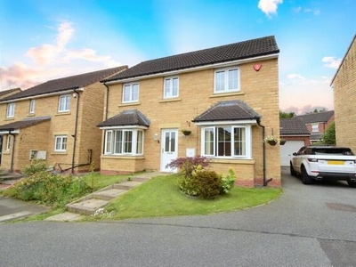 3 Bedroom Detached House For Sale In Kip Hill