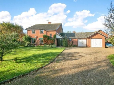 4 Bedroom Detached House For Sale In Bredfield