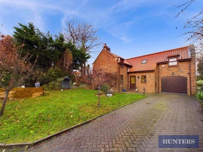4 Bedroom Detached House For Sale In Scalby